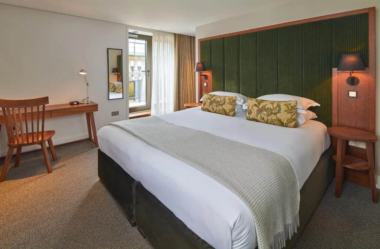 Cheval The Edinburgh Grand Aparthotel