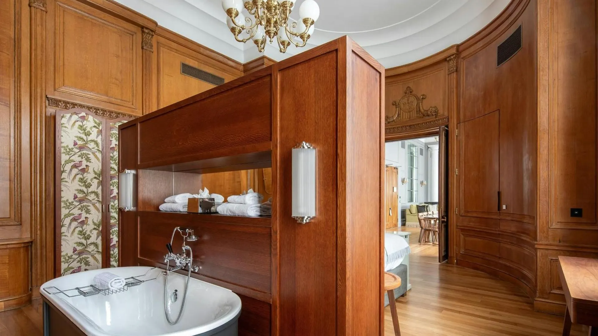 The Edinburgh Grand, A Luxury Collection Hotel, Edinburgh 5*,