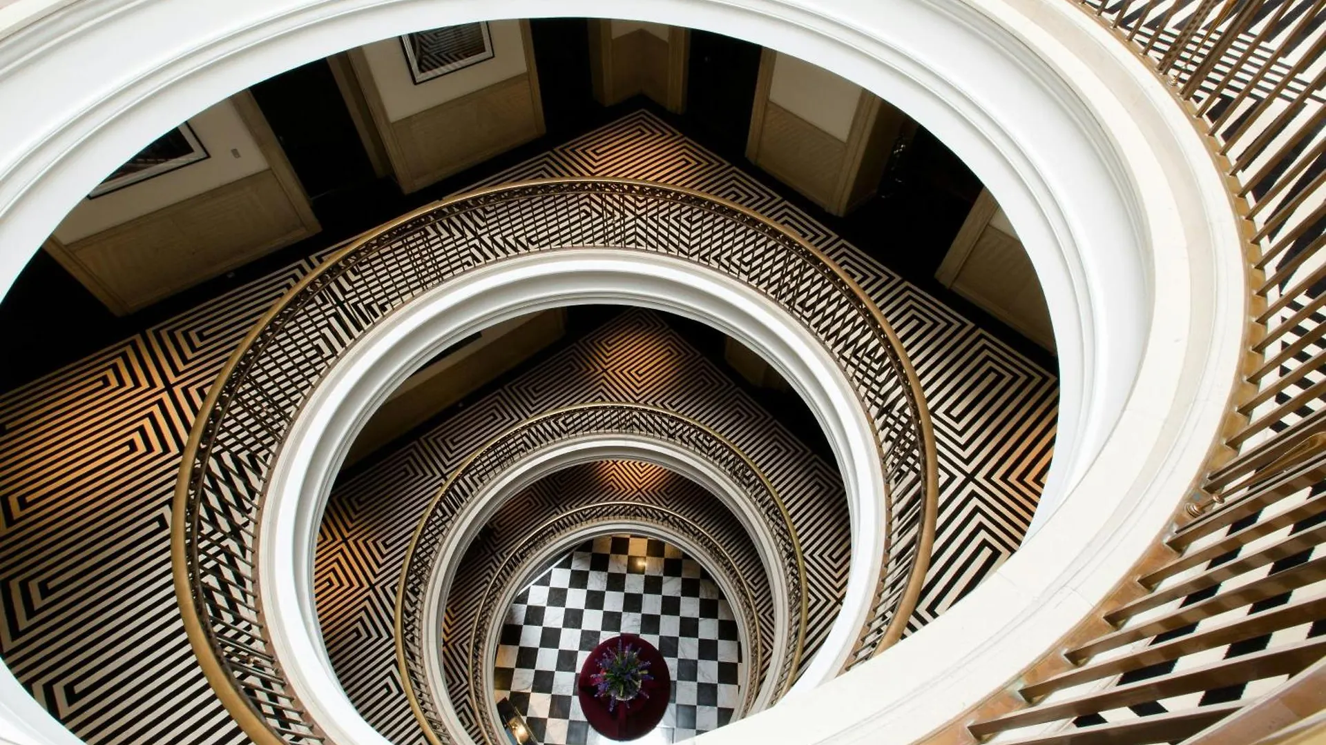 The Edinburgh Grand, A Luxury Collection Hotel, Edinburgh 5*,