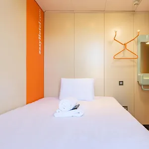 Hotel Easyhotel